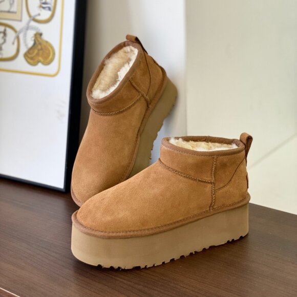 UGG Shoes - UGG Women's Classic Ultra Platform Chestnut